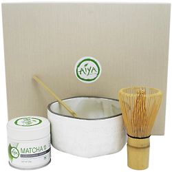 Ceremonial Matcha Tea Gift Set in Pure White