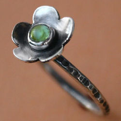 Sterling Silver Peridot Flower Gemstone Ring
