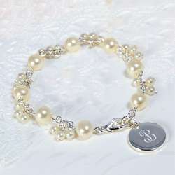 Pearl Cluster Bracelet for Mothers