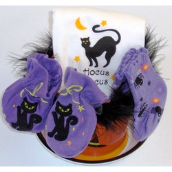 Download Hocus Pocus Black Cat Baby Gift - FindGift.com