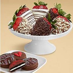 Valentine's Oreo Cookies and Chocolate Chip Strawberries