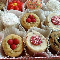 4 Dozen Happiness Gourmet Cookie Sampler Gift Box