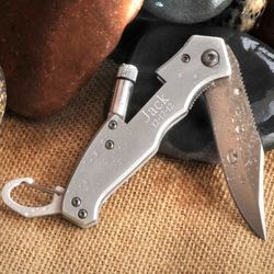 Engraved Pocket Knife with Flashlight