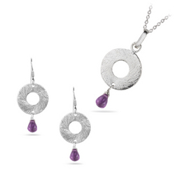 2.03 Cts Amethyst Jewelry Set in Silver