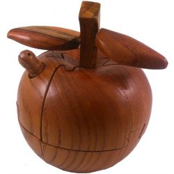 Apple with Worm Wooden 3D Jigsaw Puzzle