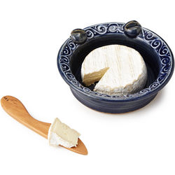 Stoneware Brie Plate with Wooden Knife