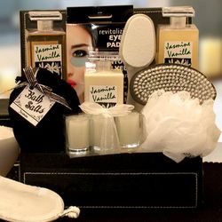 Jasmine Vanilla Spa Treatment Gift Box