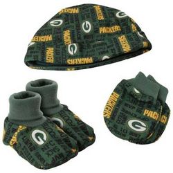Newborn's Green Bay Packers Cap, Booties, and Mittens