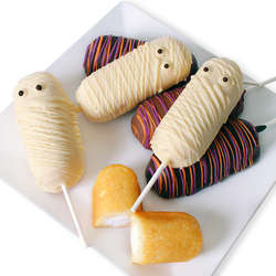 Halloween Mummy Twinkie Pops