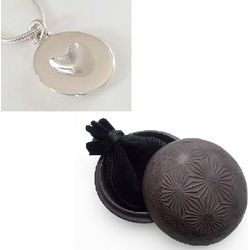 Melting Heart Necklace in Dandelion Pattern Cast Iron Trinket Box