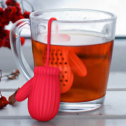 Cozy Cup Mittens Tea Infuser