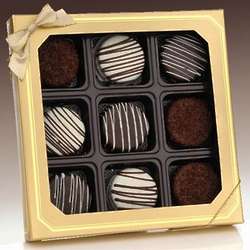 Classic Chocolate-Dipped Oreos in Box