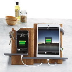 6-Device Tangle-Free Charging Station