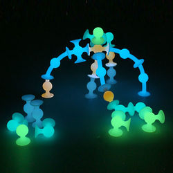 Squigz Glow-In-The-Dark 24 Piece Set