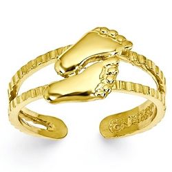 14 Karat Gold Toe Ring with a Pair of Feet