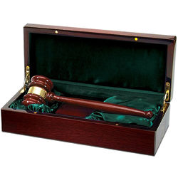 Piano Finish Judge Gavel with Engraved Plaque Rosewood Case